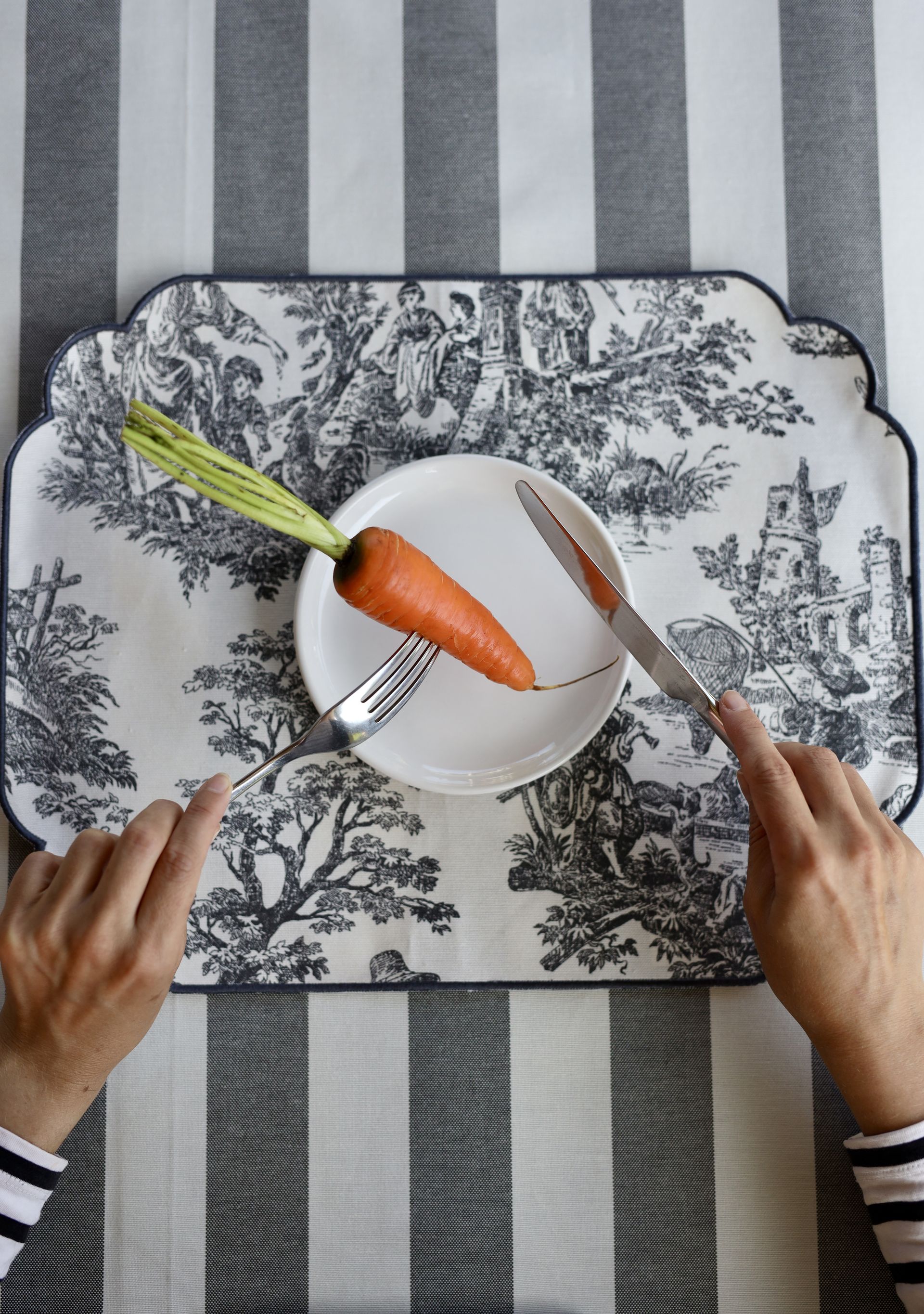 Ланчмат с вышивкой #1