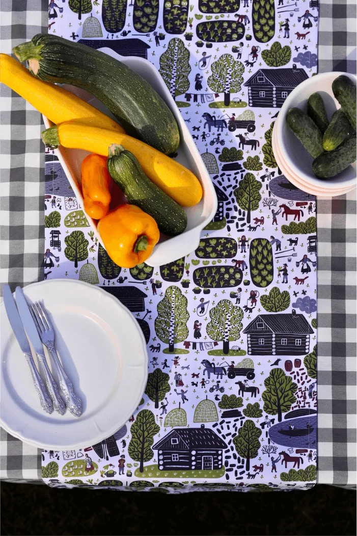 Дорожка. Серия Сельская жизнь. Белая деревня, Соня Уткина #2