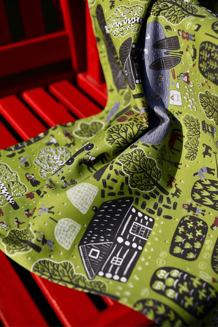 Скатерть. Серия Сельская жизнь. Зеленая деревня, Соня Уткина #2