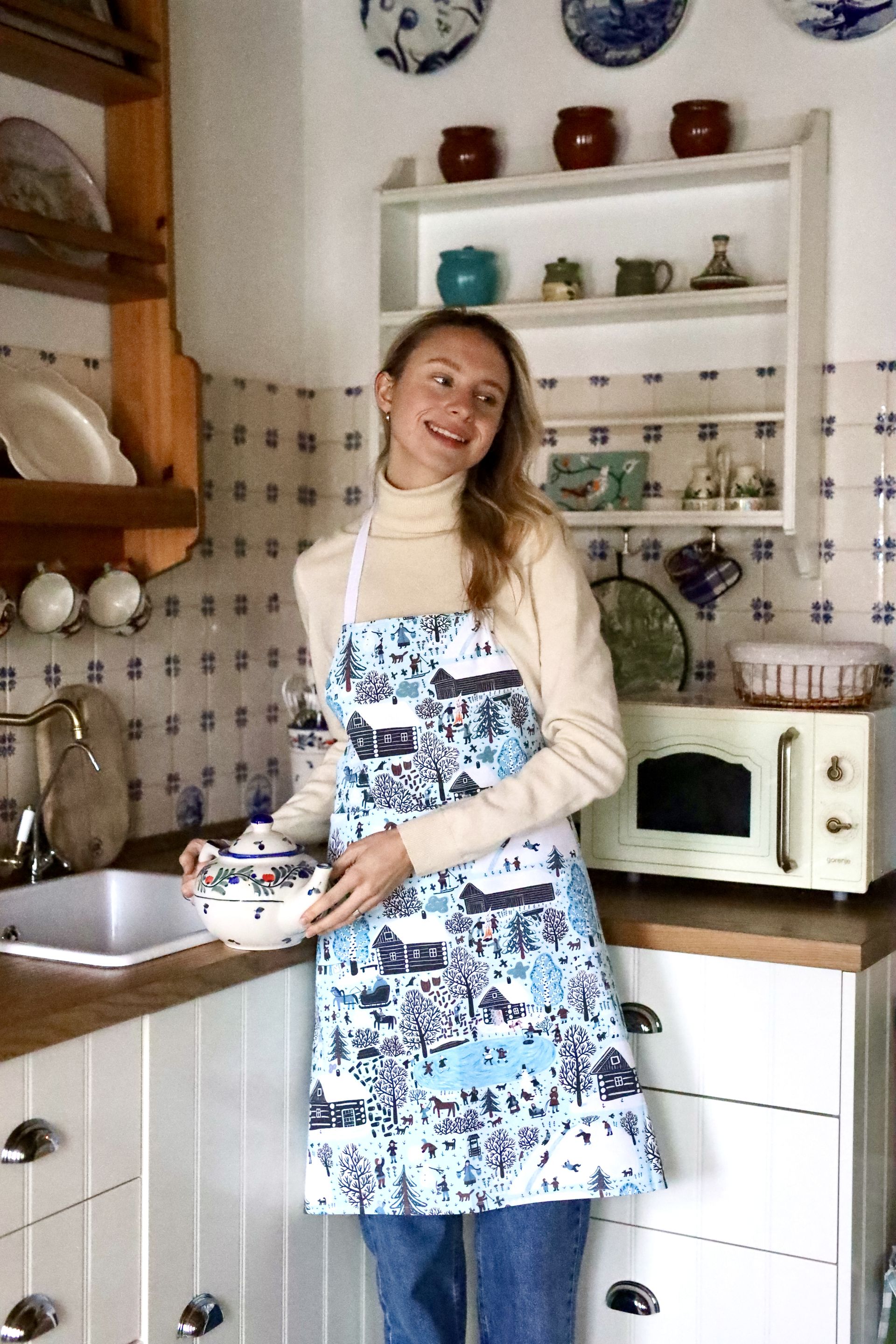 Фартук. Серия Деревня. Зима, Соня Уткина #0