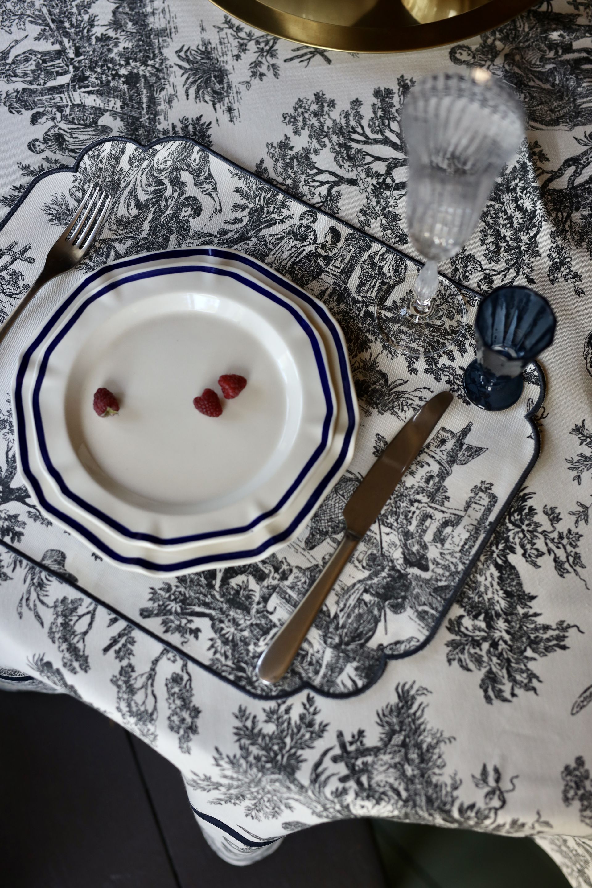 Ланчмат с вышивкой #0