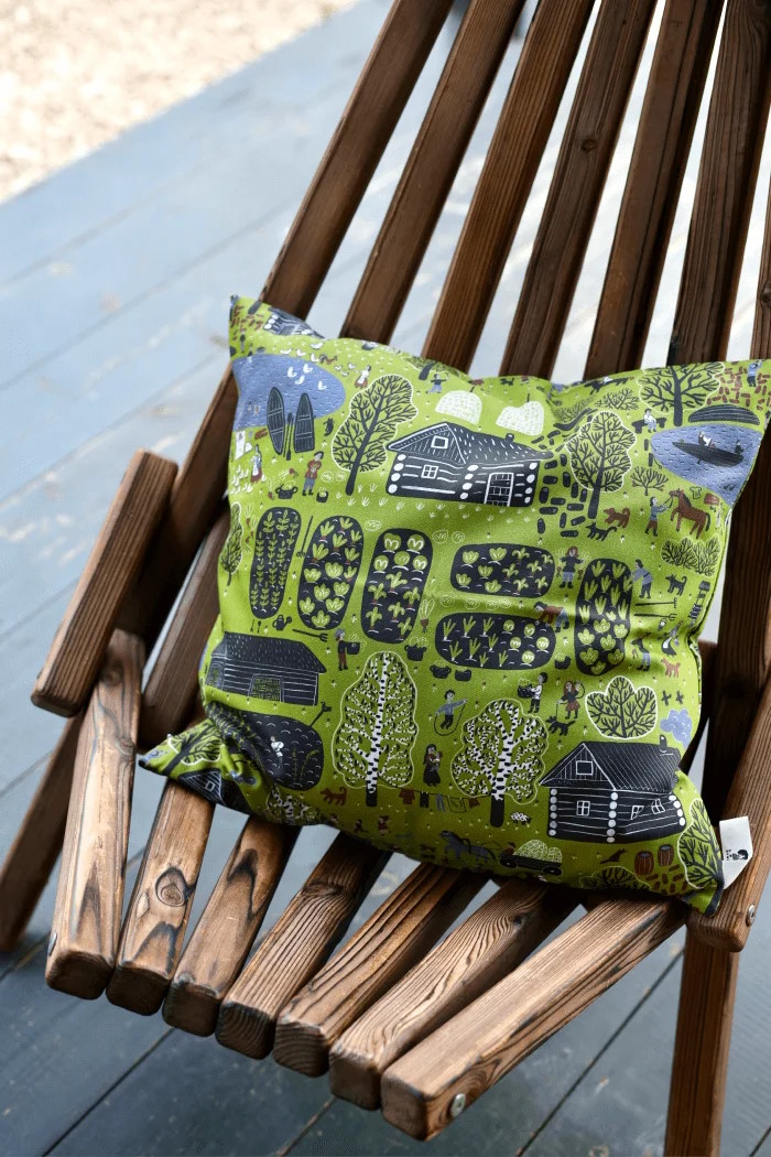 Наволочка. Зеленая деревня, Соня Уткина #1