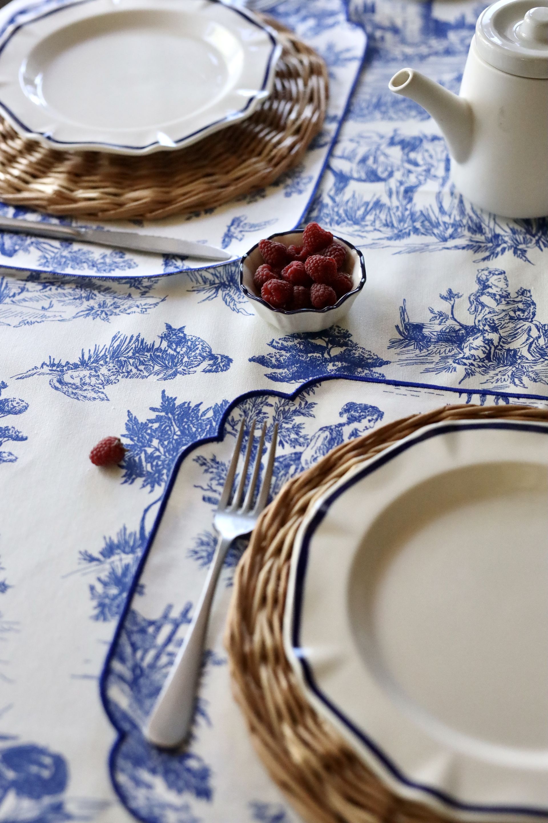 Ланчмат с вышивкой #1