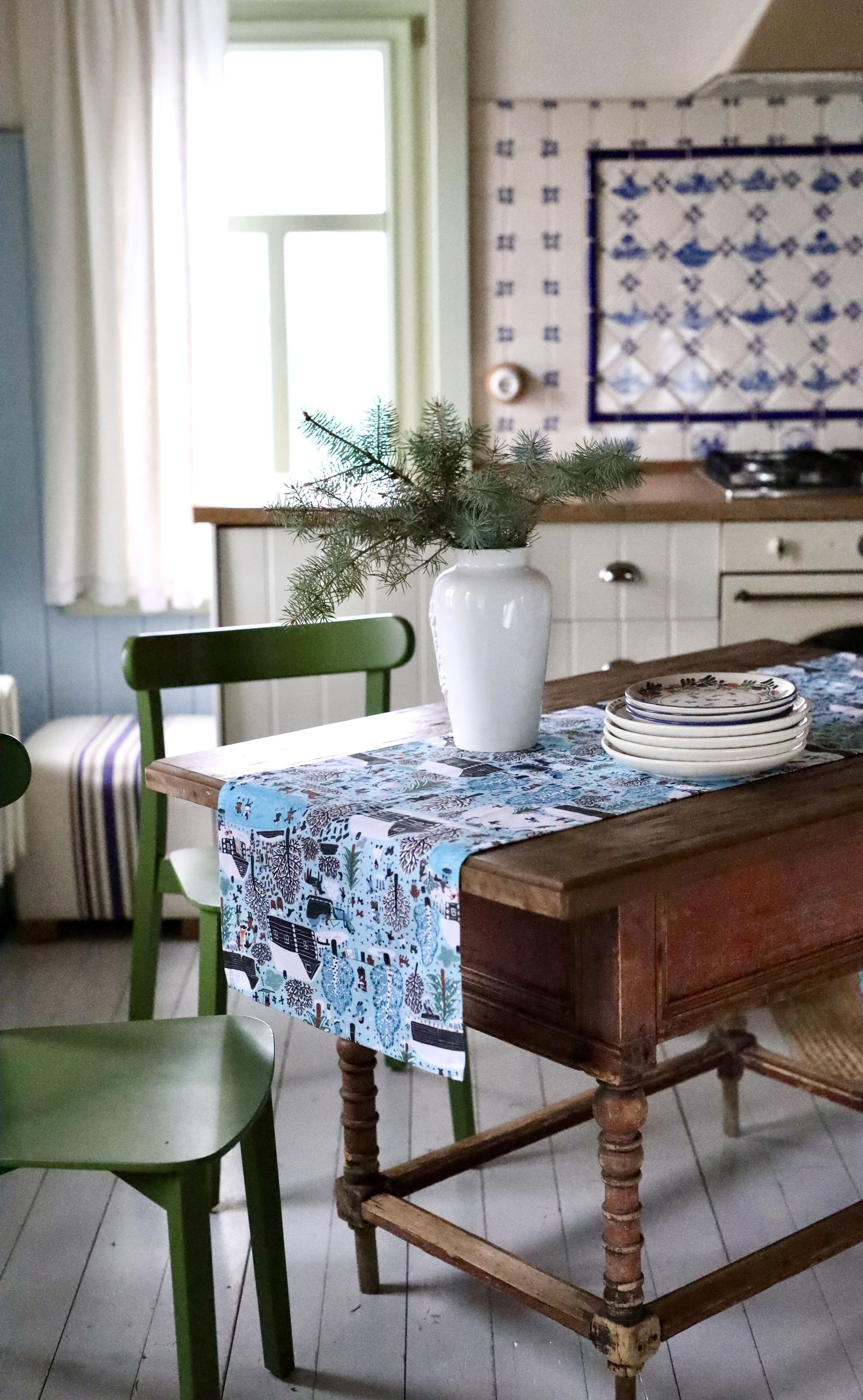 Дорожка. Серия Деревня. Зима, Соня Уткина #1