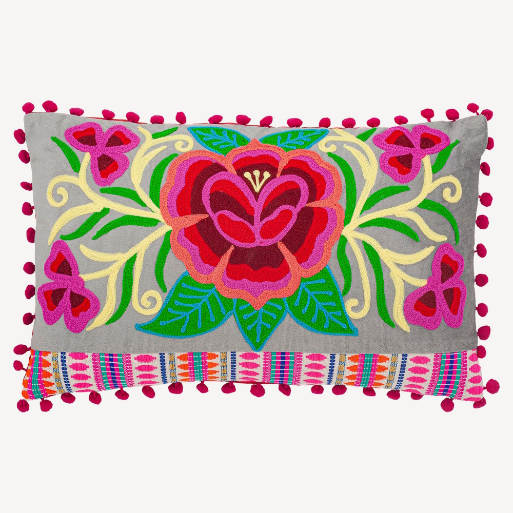 Подушка декоративная с вышивкой #0