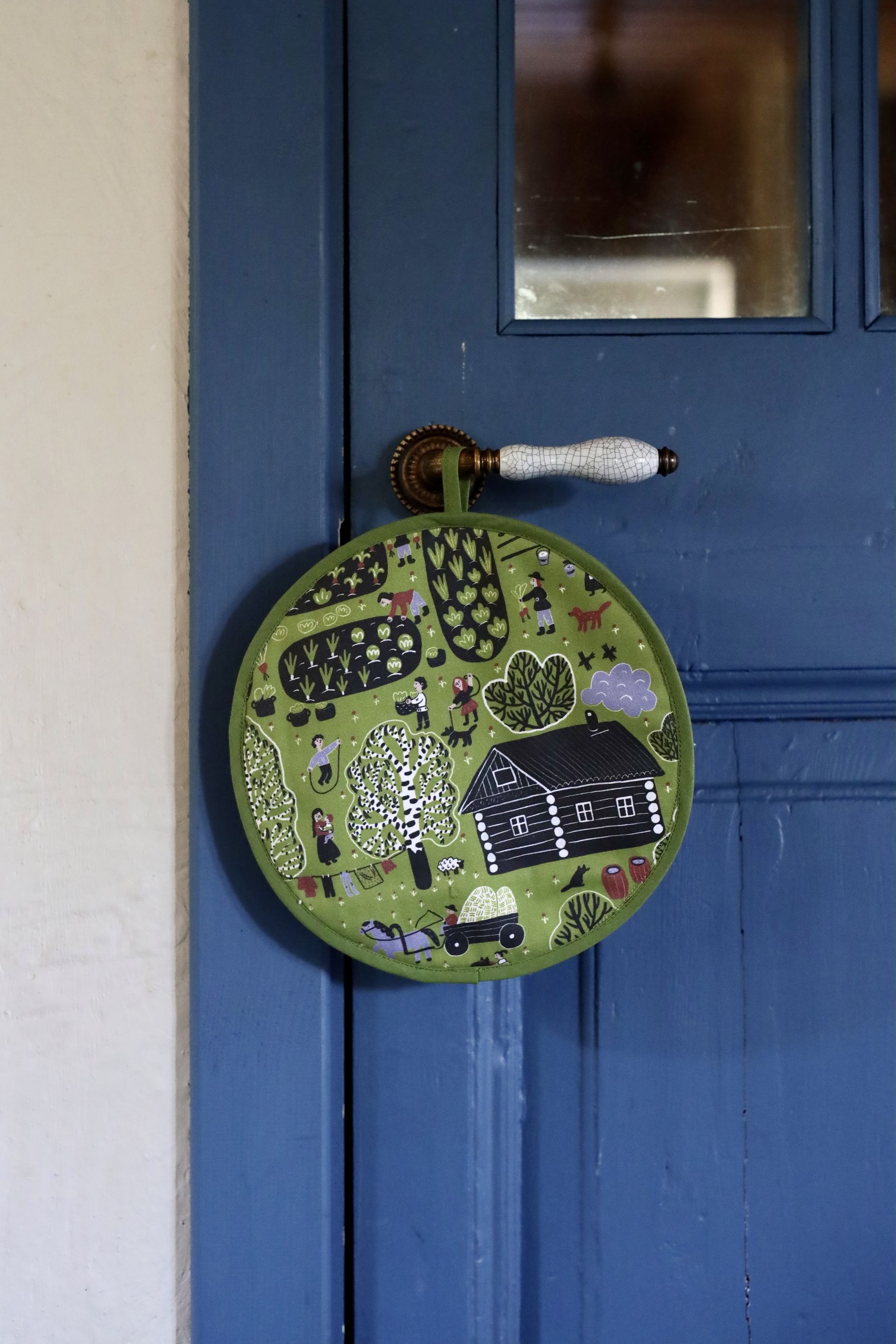 Прихватка круглая. Серия Сельская жизнь. Зеленая деревня, Соня Уткина #0