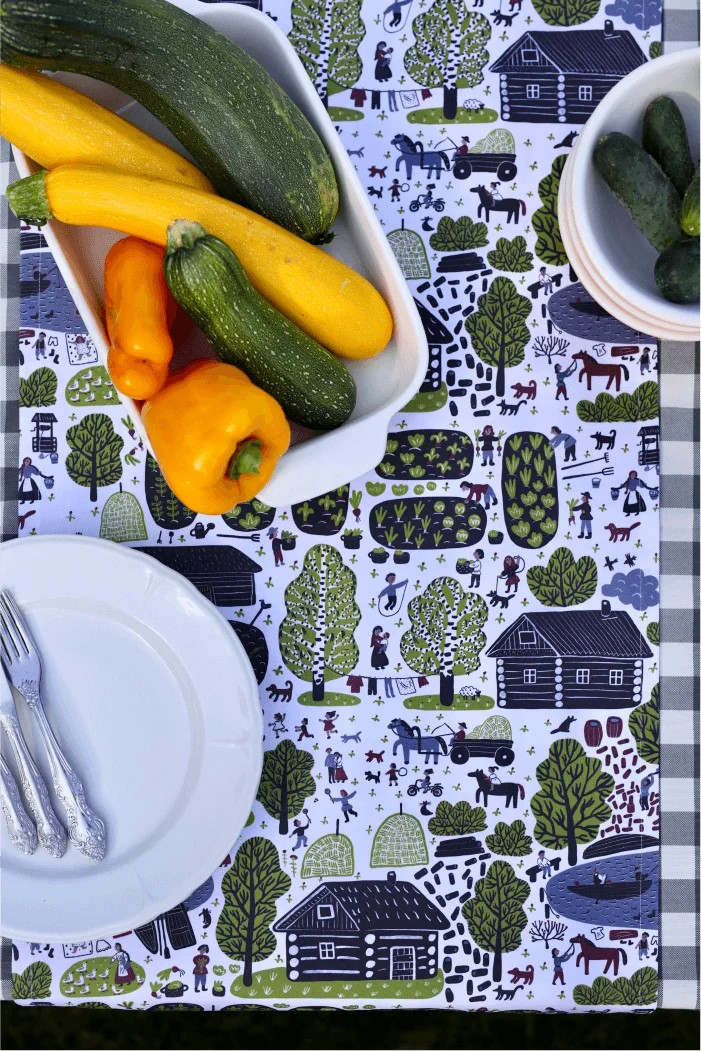 Дорожка. Серия Сельская жизнь. Белая деревня, Соня Уткина #1