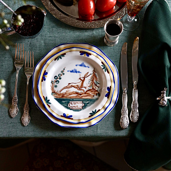 Тарелка &amp;quot;Охота&amp;quot; Заяц сидит #