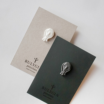 Брошь Мунк #