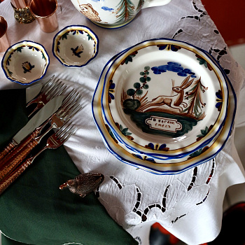 Тарелка &amp;quot;Охота&amp;quot; Заяц сидит #