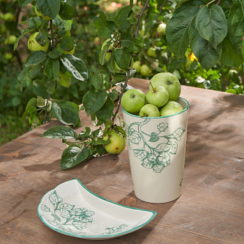 Тарелка полумесяц &amp;quot;Яблони&amp;quot; #