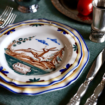 Тарелка &amp;quot;Охота&amp;quot; Заяц сидит #