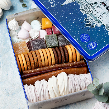 Ассорти сладостей Зима. Суздаль #