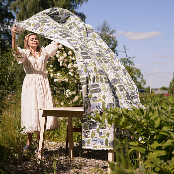 Скатерть. Серия Сельская жизнь. Белая деревня, Соня Уткина #