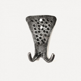 Кованый крючок двойной